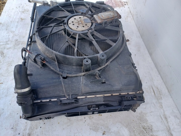 VOLVO V40 II 1.6 D2 RADIATEURS ENSEMBLE VENTILATEUR 31319166 31338734 31319064