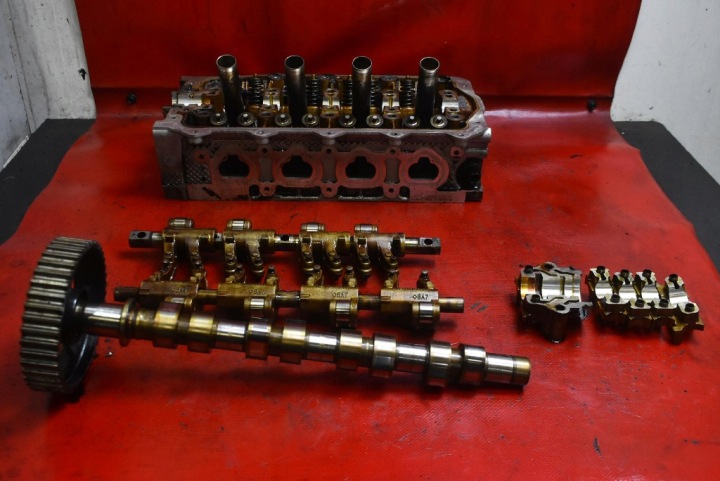 CULASSE MOTEUR 8200308854 RENAULT CLIO 3 III 1.2 16V 75 KM 05-09