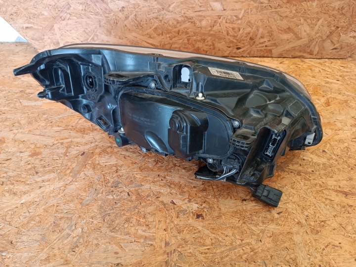 PHARE GAUCHE AVANT EUROPE 31420249 VOLVO XC60 I LIFT 2013- XÉNON