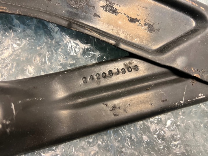 BMW X5 E53 FIXATION SUPPORT TÔLES COMPRESSEUR COMPRESSEUR NIVO