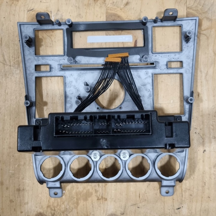 ASTON MARTIN V8 DB9 DBS PANEL DE ACONDICIONADOR VENTEO 