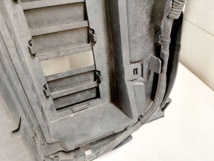 PEUGEOT 607 3.0 V6 PANNEAU AVANT VENTILATEUR RADIATEUR 1853405916