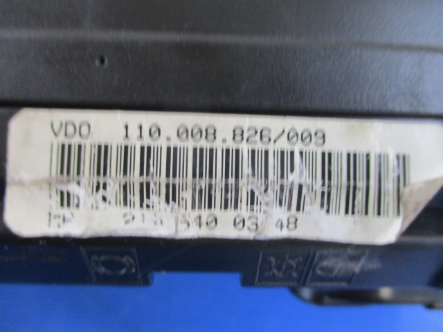 MERCEDES W210 ESSENCE COMPTEUR 2105400348