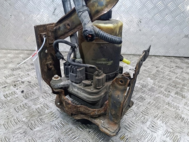 FORD C-MAX MK1 LIFT 1.6 TDCI POMPE AMPLIFICATEUR CAOUTCHOUC C6S4B
