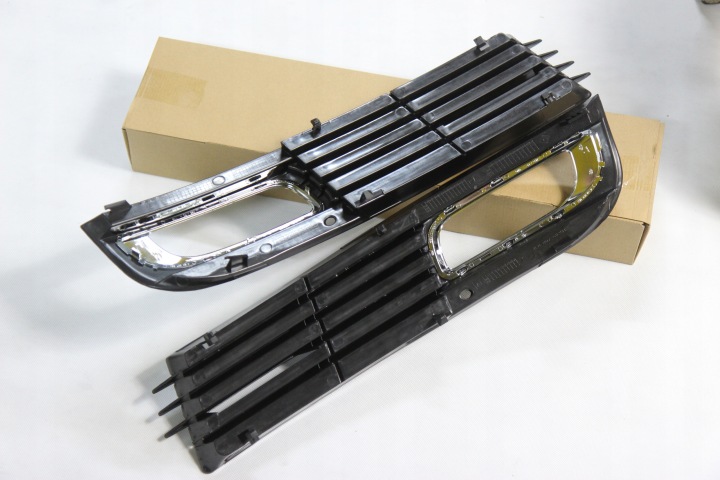 PREMIUM CALANDRE GRILLE PRAWA+LEWA AUDI A8 D3 08-10R. OUVERTURE HALOGÈNES CHROME