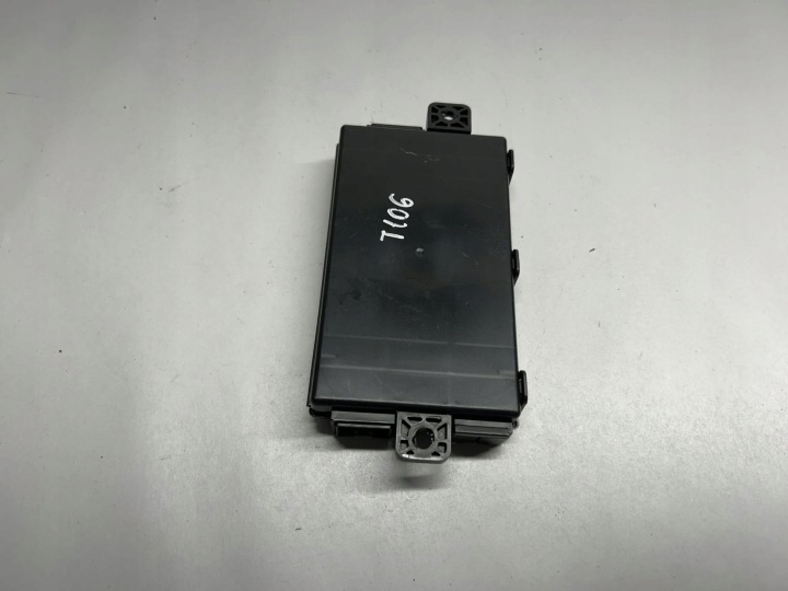 DODGE CHALLENGER MODULE BEZKLUCZYKOWY (KESSY) 68234232AB 2015 6400CM3