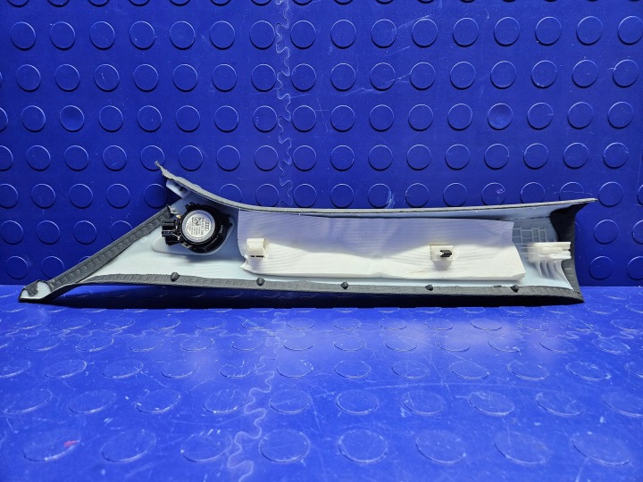 AUDI A3 S3 RS3 8Y PROTECTION MONTANTS DROITE AVANT DROIT AVANT Y0867234B