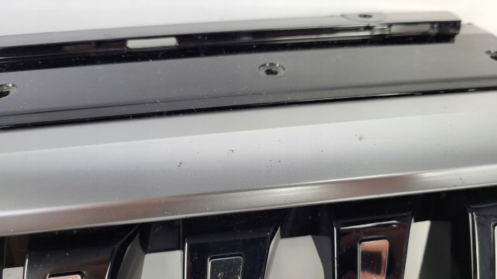 GRILLE CALANDRE RADIATEUR SKODA SUPERB IV 3P 3P0 23-
