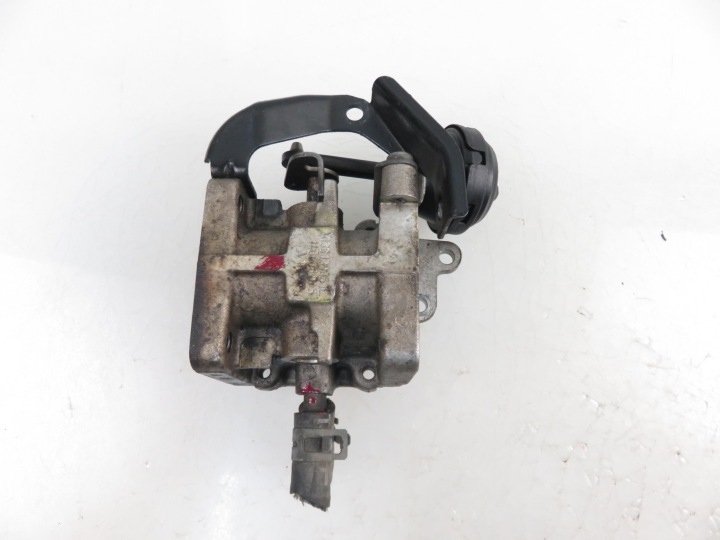 VANNE EGR VW GOLF IV 1.9 TDI 038131063E