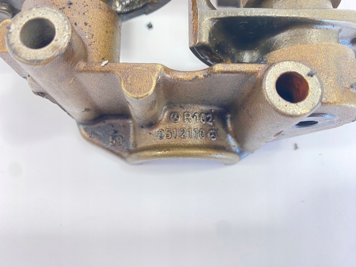 LEVIERS SOUPAPES KLAWISZE MERCEDES W124 230E 230TE 230 2,3 M102 1020512110