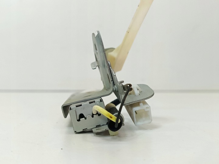 TOYOTA PRIUS III 09-15 LIFT AMPLIFICATEUR ANTENNES 2014 1,8