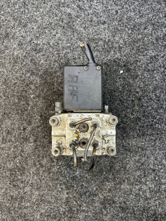 POMPE ABS AUDI A4B5 0265201049 4A0614111A