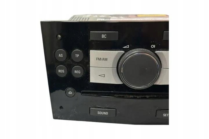 RADIO AVEC NAVIGATION OPEL ZAFIRA B (A05) 13289935 1.7L DIESEL 81KW 2008