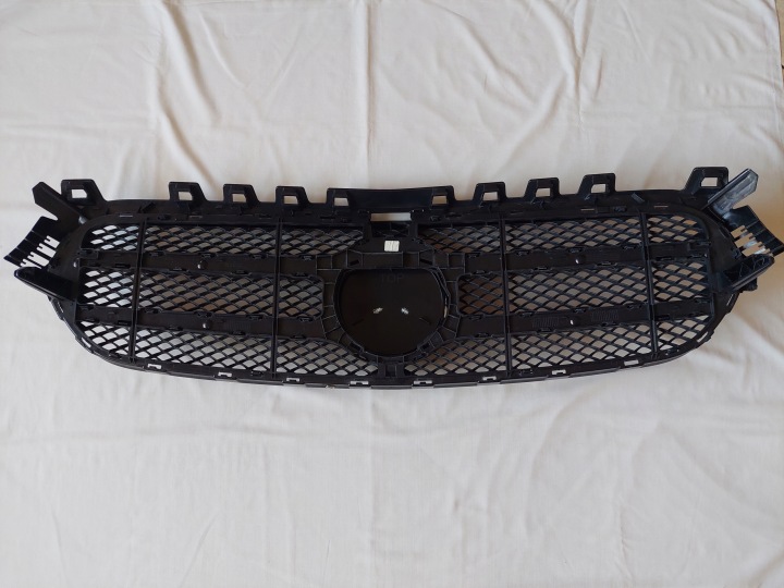 GRILLE CALANDRE MERCEDES B CLASSE W247