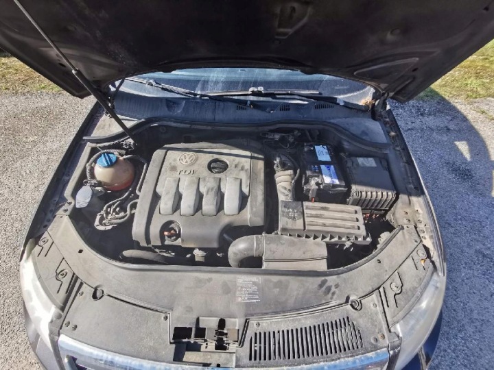 VOLKSWAGEN PASSAT CHARNIÈRE ARRIÈRE PORTES ARRIÈRE 2007 2.0L