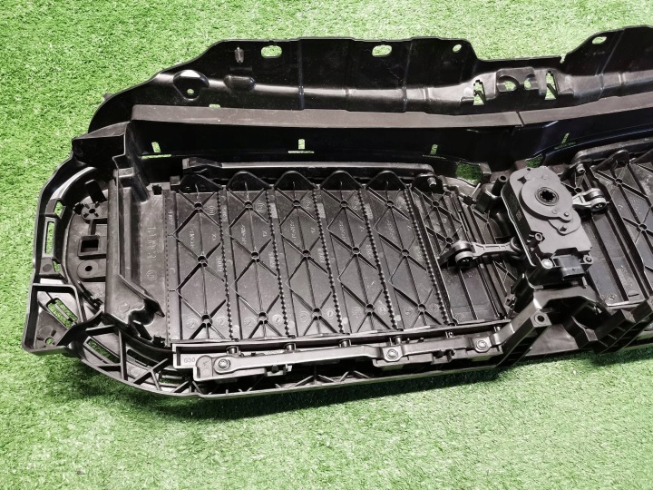 BMW 5 G30 G31 LCI LIFT 20- ACTIF ADMISSION AIR JALOUSIE AVANT 5A218F3