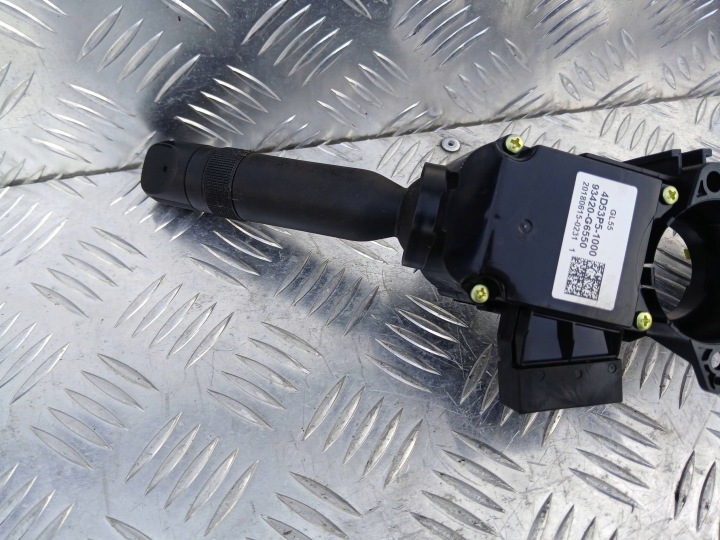 KIA PICANTO III MANETTE COMMUTATEUR COMPOSITE 93410G6620 2018R