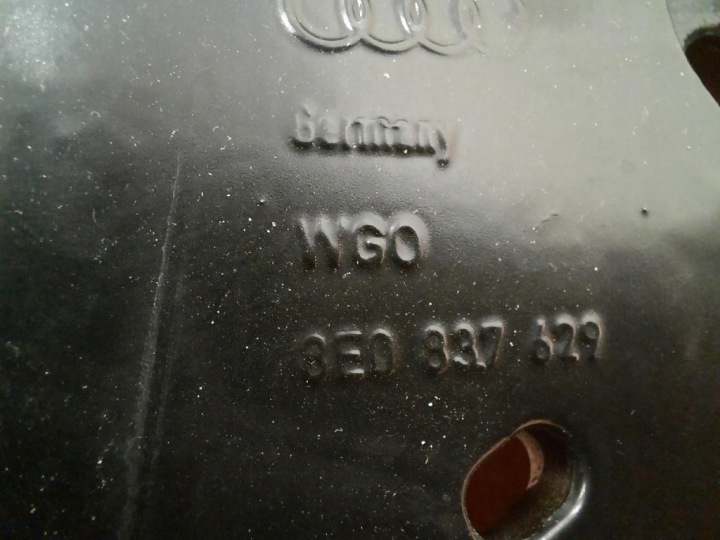 AUDI A4 B6 00-05 CHÂSSIS PORTES AVANT GAUCHE 8E0837629