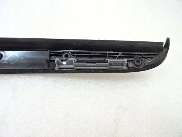 PEUGEOT 3008 II DROITE MOULURE DÉCORATIVE PARE-BRISE 9810111980