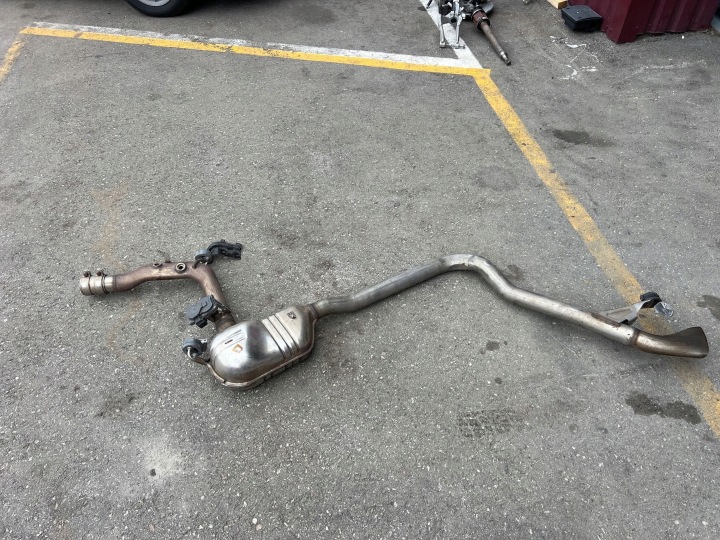 2023 AUDI A4 S4 B9 8W SILENCIEUX ÉCHAPPEMENT 8W0253411AH