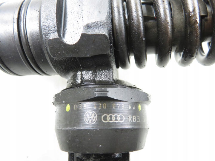 POMPE À INJECTION VW AUDI SEAT SKODA 1.9 TDI 038130073AJ 0414720037