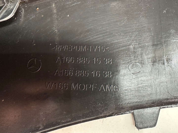PARE-CHOCS AVANT MERCEDES GLE W166 AMG 15-19 EN BON ÉTAT