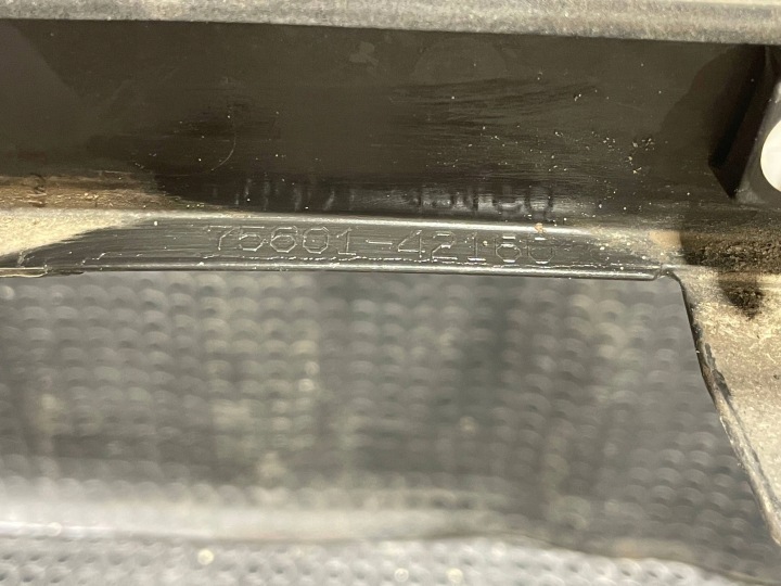 TOYOTA RAV4 RAV-4 V 5 XA50 18-25 MOULURE REVÊTEMENT SUR AILE DROIT AVANT