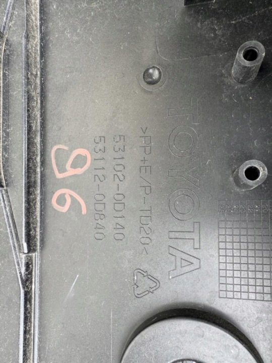 PARE-CHOCS AVANT TOYOTA YARIS III 3 LIFT 17-