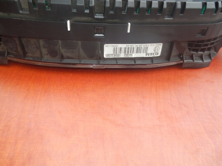 COMPTEUR TABLEAU DE BORD IVECO DAILY 14-