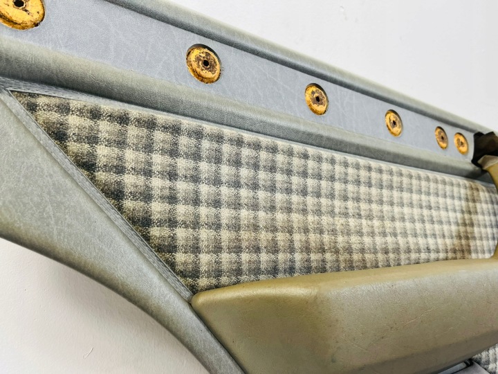 COLLECTEUR PORTES GAUCHE ARRIÈRE MERCEDES W124 BERLINE SIWY GRILLE SPORTLINE
