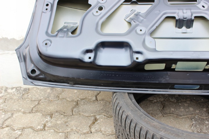 KIA SORENTO 4 IV 2021- COUVERCLES DE COFFRE ARRIÈRE DANS COULEUR B4U COMPLÈTE