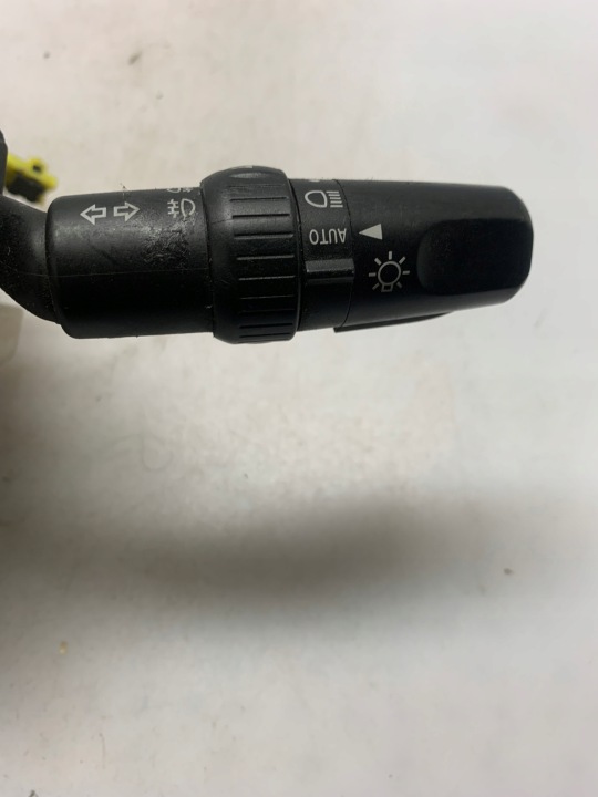 COMMUTATEUR COMPOSITE 17G058 MAZDA