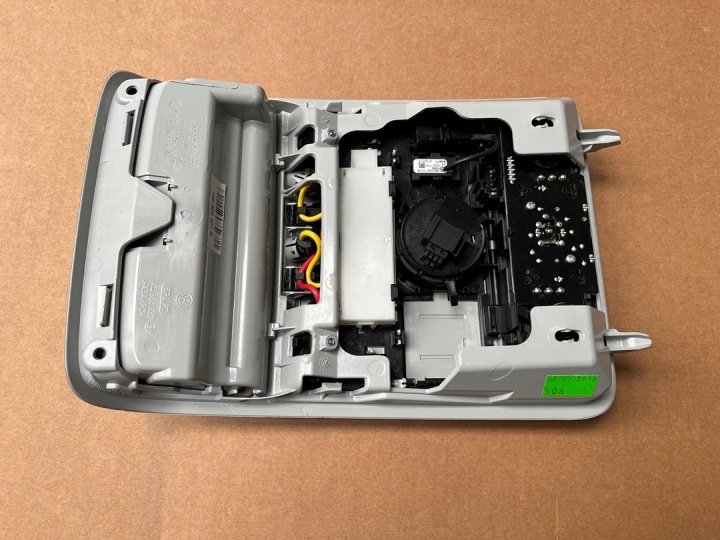 VW TIGUAN 5N2 AMPOULE CABINE 1K0868837G 1K0868837E 1K9959561