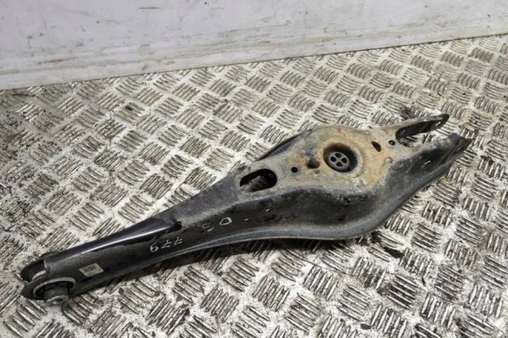 BRAS DE SUSPENSION ARRIÈRE DROIT AUDI Q3 (F3) 3Q0505311F 1.5L GASOLINE 110KW 2019