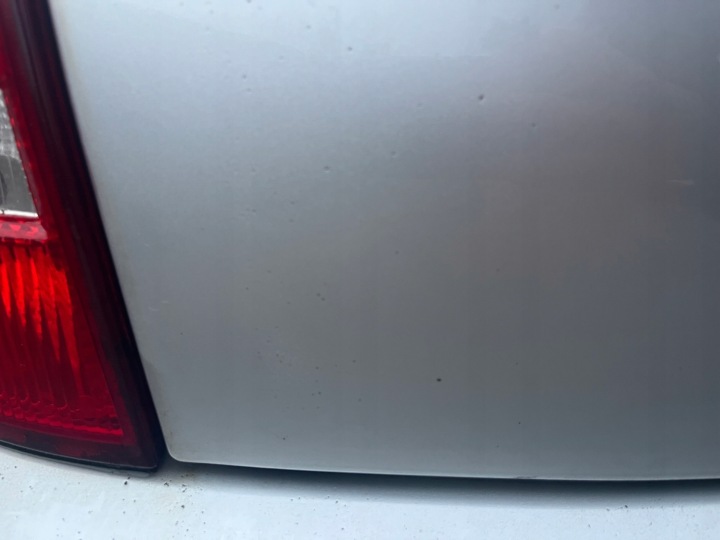 SKODA FABIA I LIFT UNIVERSEL COUVERCLES DE COFFRE COUVERCLES DE COFFRE ARRIÈRE ARRIÈRE CODE VERNIS LF7T