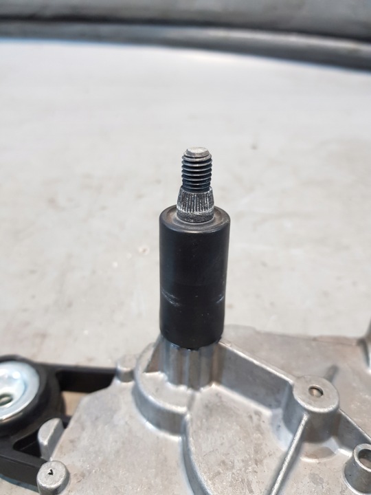 FORD KUGA MK1 PETIT MOTEUR ESSUIE-GLACES ARRIÈRE ARRIÈRE 8V41-17K441-AB