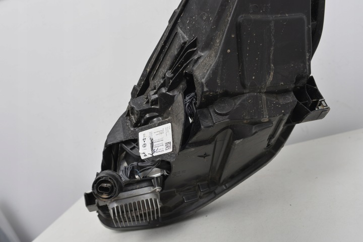 PHARE DROITE AVANT TESLA Y III COMPLET LED 1514953-00-E