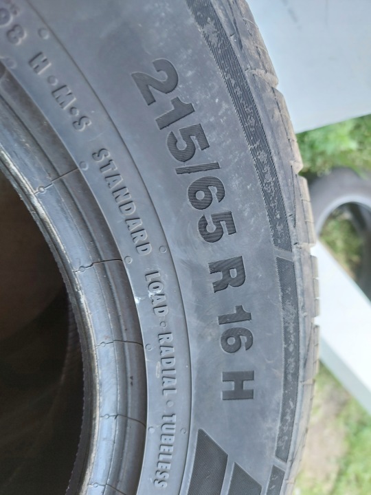 PIEKNE PNEUS ÉTÉ 215/65R16 CONTINENTAL 2020R 4X7,3-8MM (R908)