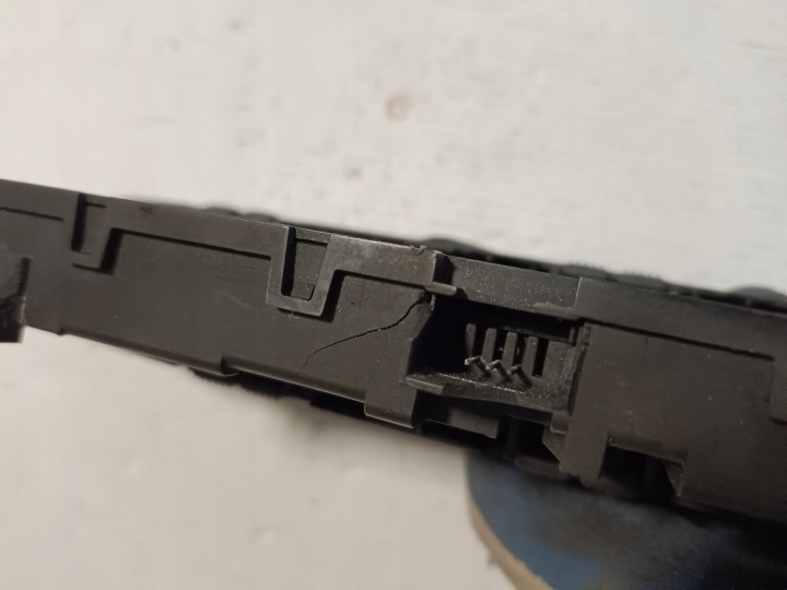 AUDI A4 B9 PANNEAU COMMANDE COMMUTATEURS 8W0925301