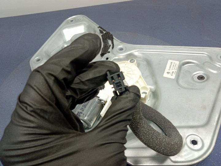 SKODA YETI ÉLÉVATEUR VITRES ARRIÈRE GAUCHE ARRIÈRE 5L0839402B