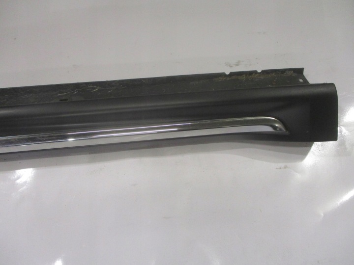 MOULURE SEUIL EXTERNE DROITE MITSUBISHI OUTLANDER II