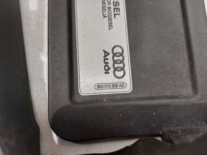 AUDI A4 S4 B8 8K 2008 CLAPET GOULOTTE DE REMPLISSAGE CARBURANTS