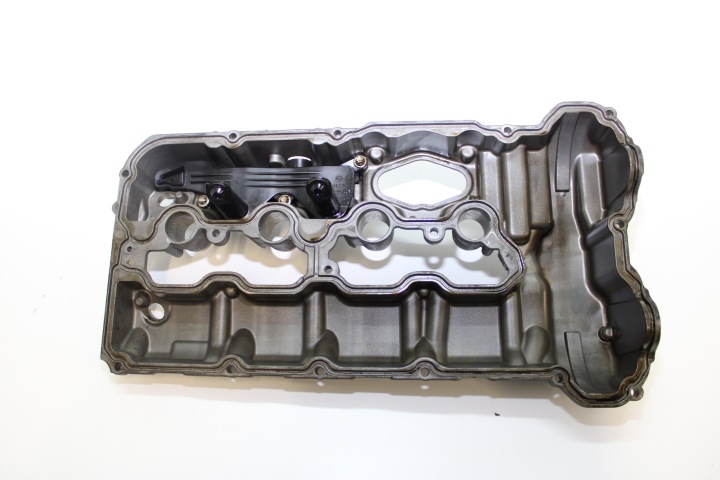 COUVERCLE DE SOUPAPES GAUCHE BMW 5 F10 7 F01 750I N63 N63B44 4.4 7566286