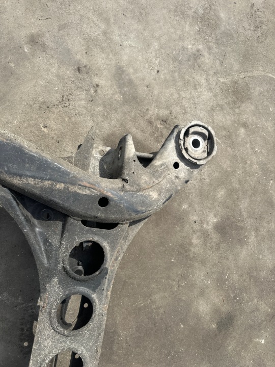 CHÂSSIS CHÂSSIS POUTRE MOTEUR PORSCHE CAYENNE 7L0499314C