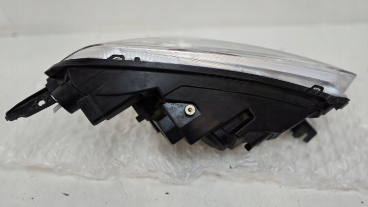 FORD TRANSIT TOURNEO COURIER LIFT PHARE DROITE AVANT PROJECTEUR ET7613W030