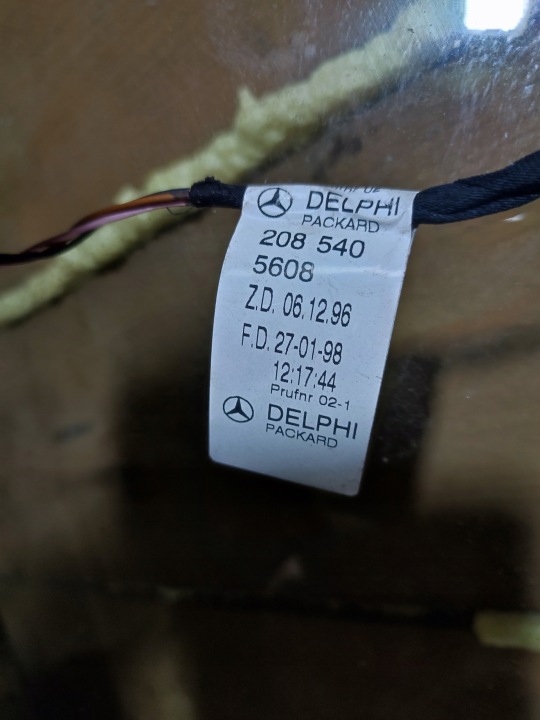 PARE-BRISE MERCEDES W210 1998 ANNÉE ORIGINAL AVEC CAPTEUR PLUIE