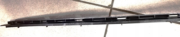 MOULURE GAUCHE VITRES AVANT FORD C-MAX NEUF ORIGINAL