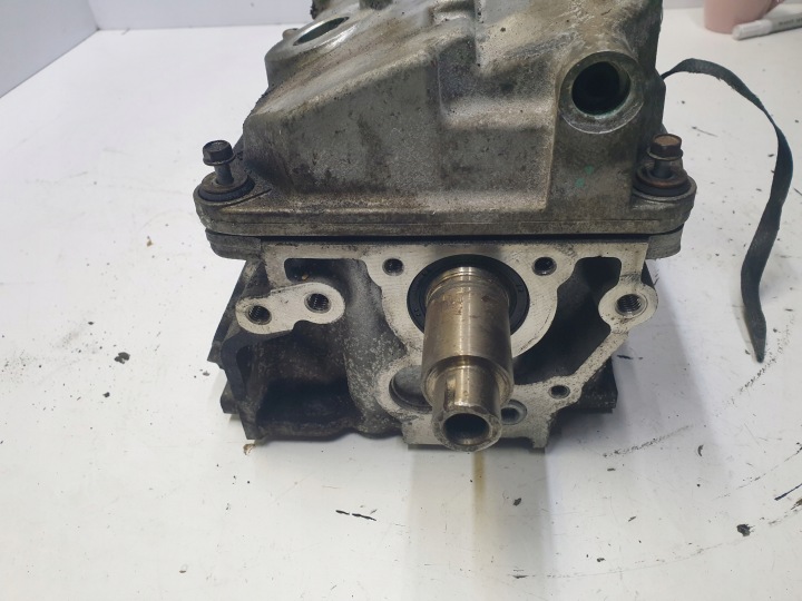 CULASSE MOTEUR CHRYSLER 300C 3.5 V6