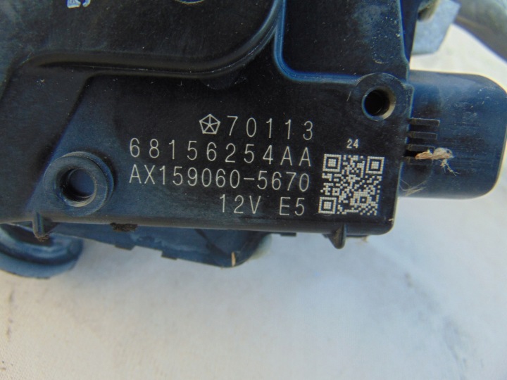 JEEP OE 68156254AA MÉCANISME ESSUIE-GLACES