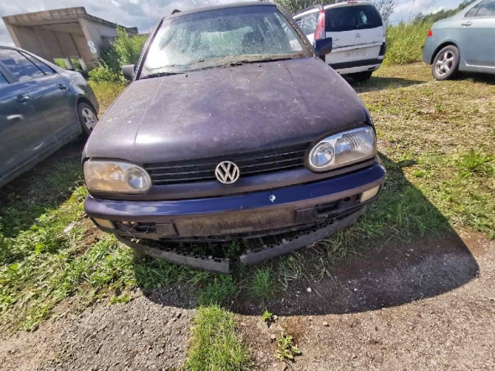 VOLKSWAGEN GOLF TUYAU AQUATIQUE 1997 1.6L 1H0121051B